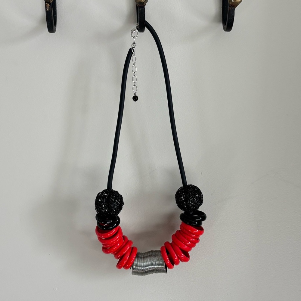 MoMA Design Statement Necklace